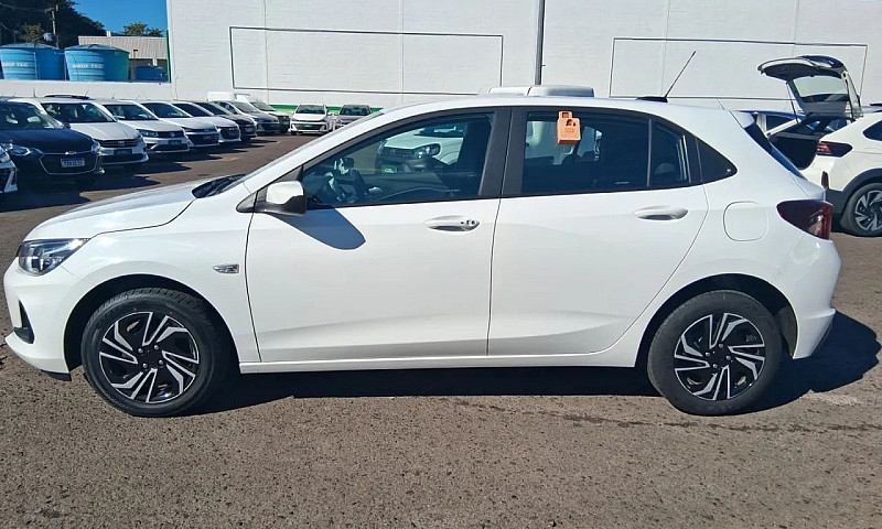 Chevrolet Onix Hatch...
