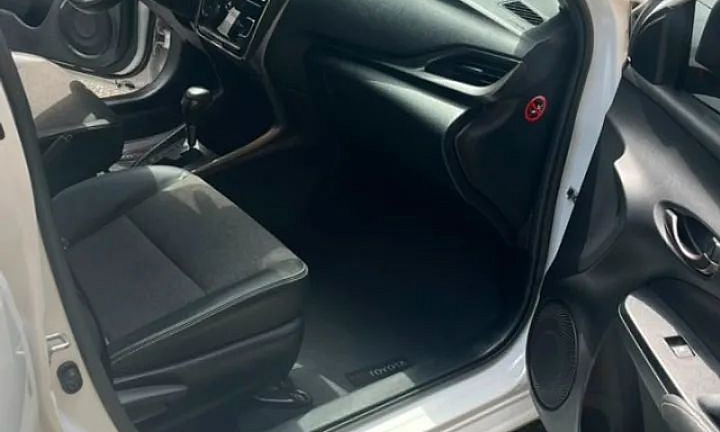 Toyota Yaris Xs 1.5 ...