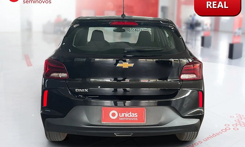 Chevrolet Onix Hatch...