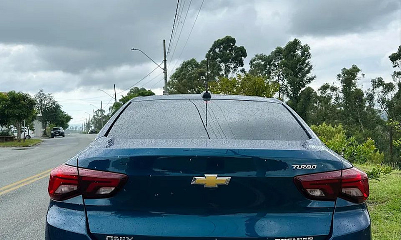 Chevrolet Onix Plus ...