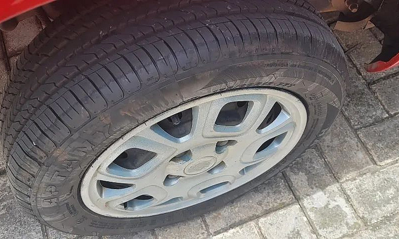 Fiat Uno Vivace 1.0 ...