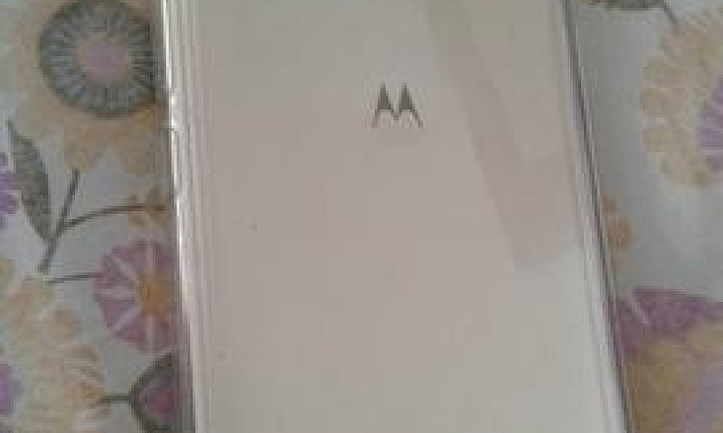 Moto G5S Dourado...