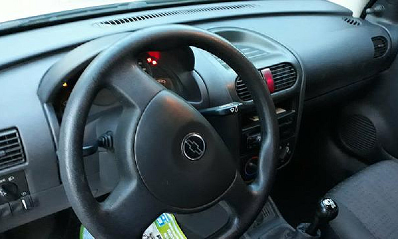 Corsa Hatch Maxx 1.4...