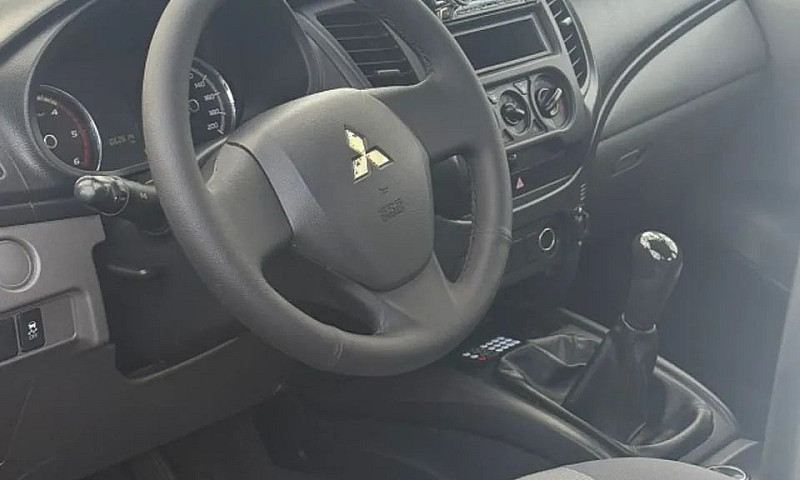 L200 Triton Sport Gl...