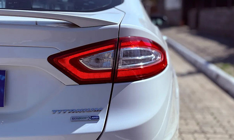 Fusion Titanium Awd ...
