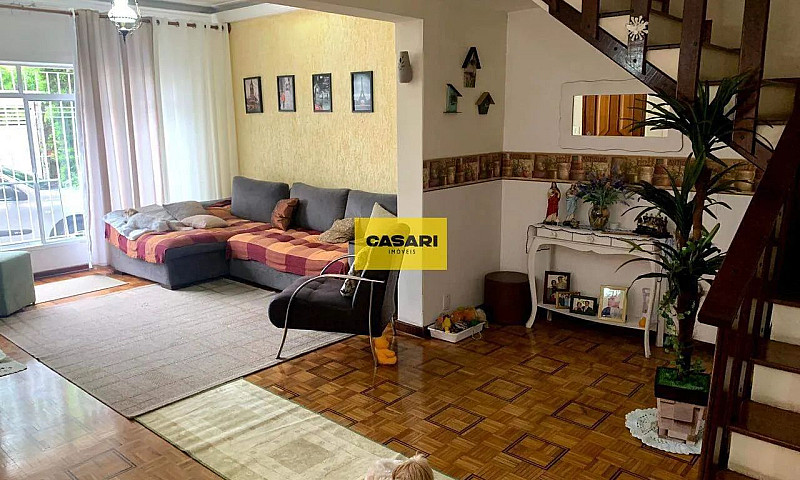 Sobrado 260 M² Com 4...