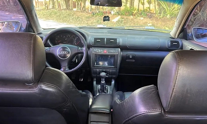 Audi A3 1.8 Turbo 5P...
