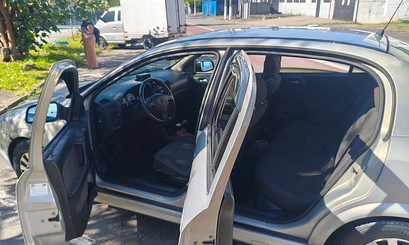 Chevrolet Astra Sed....