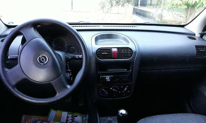 Corsa Hatch Maxx 1.4...