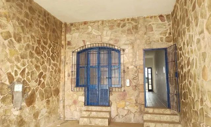 Casa Bastante Ampla,...