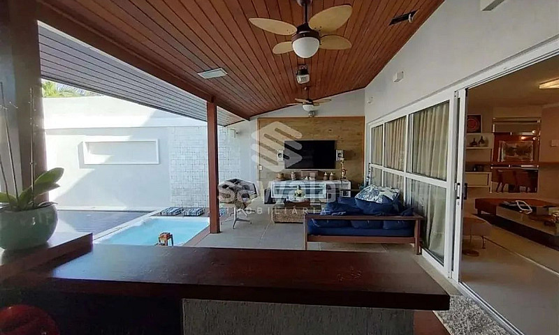 Casa À Venda Com 400...