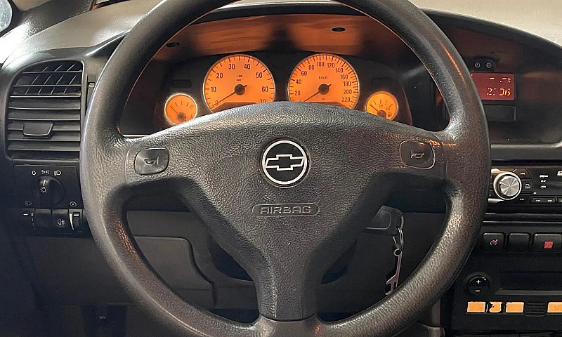 Chevrolet Zafira Exp...