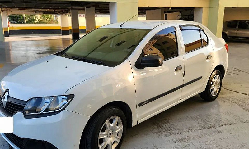 Renault Logan Authen...