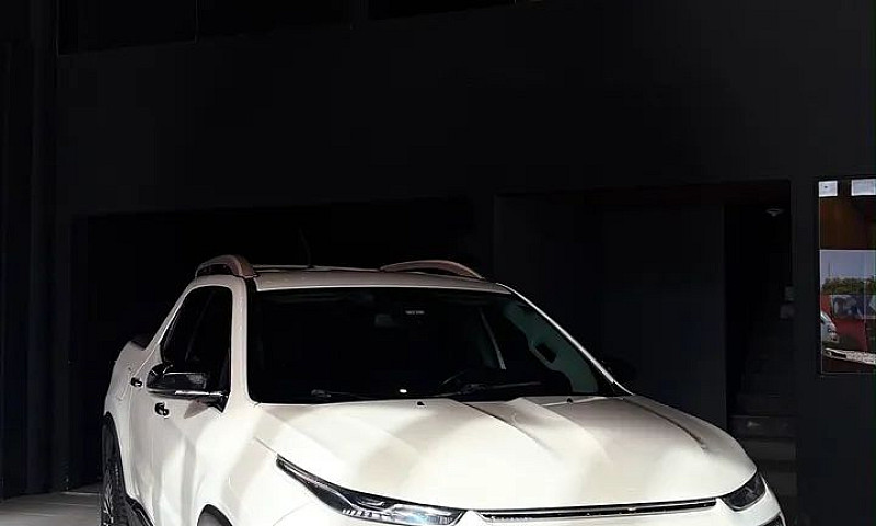 Fiat Toro Volcano 2....