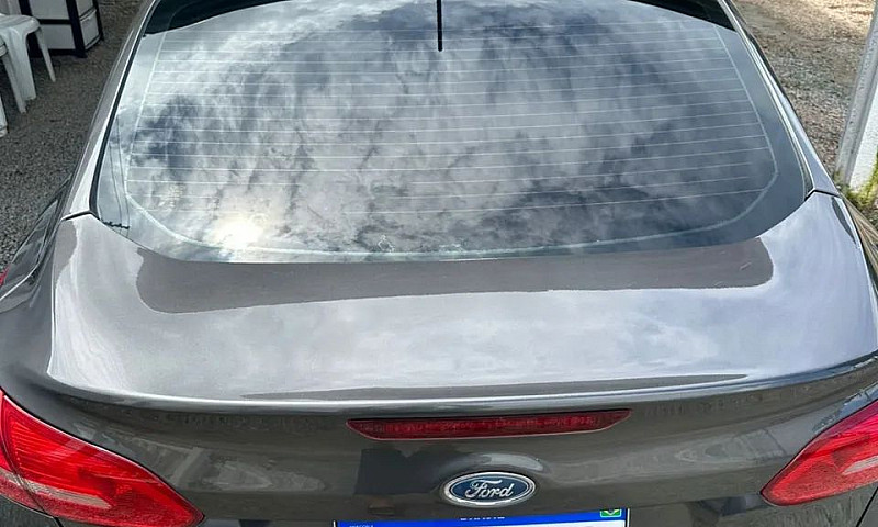Ford Focus Fastback ...