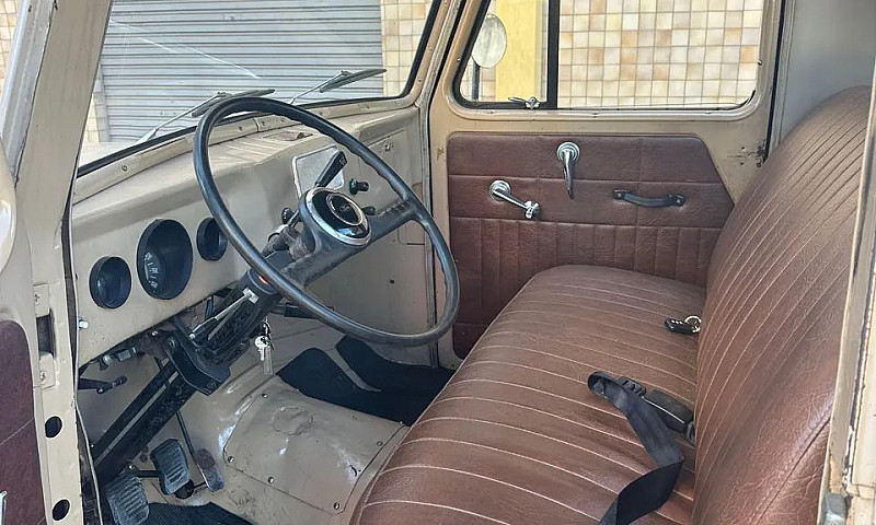 Ford F-75 4X4 2.3 19...