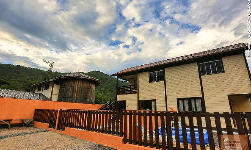Locação Anual-Casa U...
