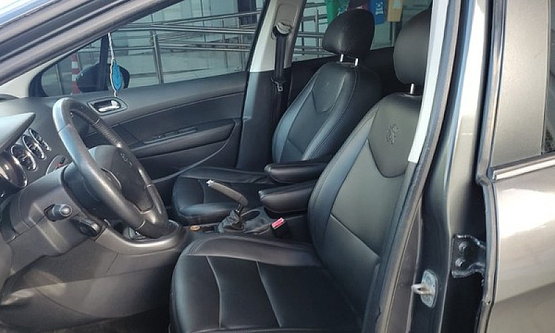 Peugeot 408 Allure 2...