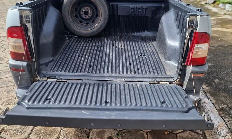 Fiat Strada 1.4 Mpi ...