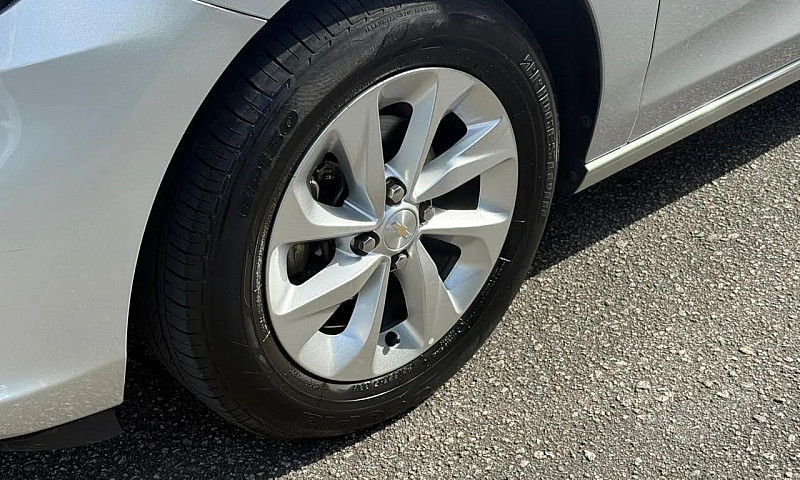 Chevrolet Onix Hatch...