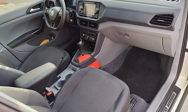 Volkswagen T-Cross S...
