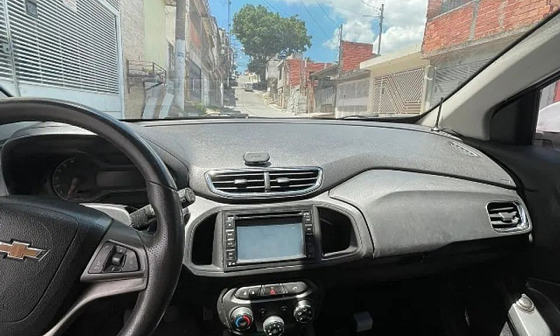 Chevrolet Onix Hatch...