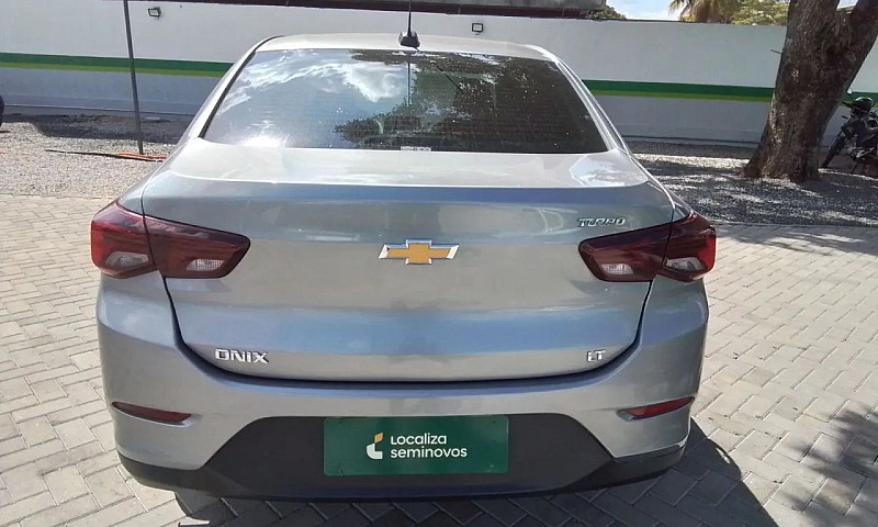 Chevrolet Onix Plus ...