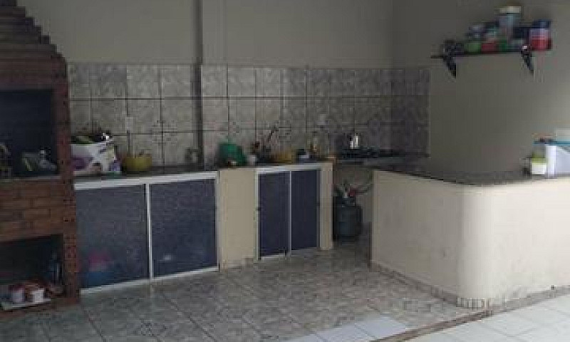 Casa Semi-Mobiliada ...