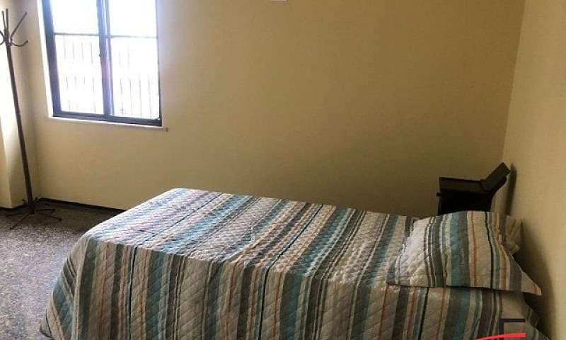 Apartamento Semimobi...