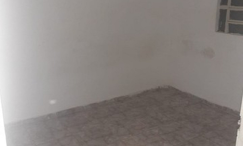 Alugo Casa Na Cidade...