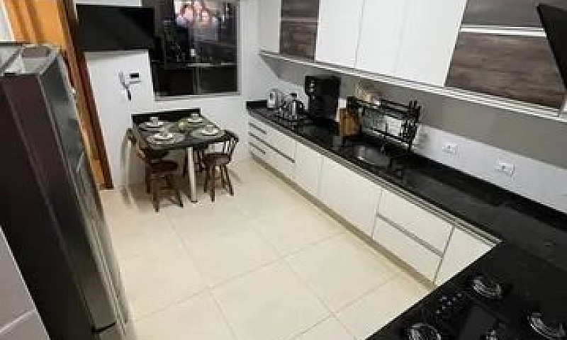 Casa A Venda Com Pis...