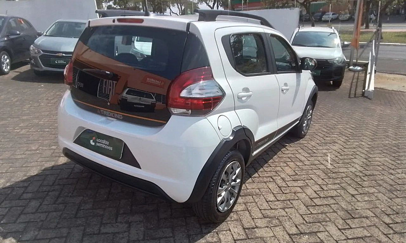 Fiat Mobi Trekking 1...