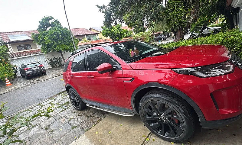 Land Rover Discovery...