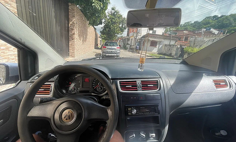 Volkswagen Fox 1.6 M...
