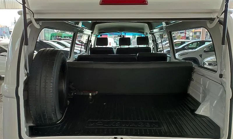 Volkswagen Kombi Sta...
