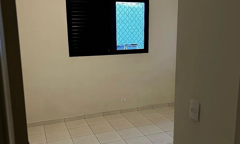 2 Quadras Da Praia...