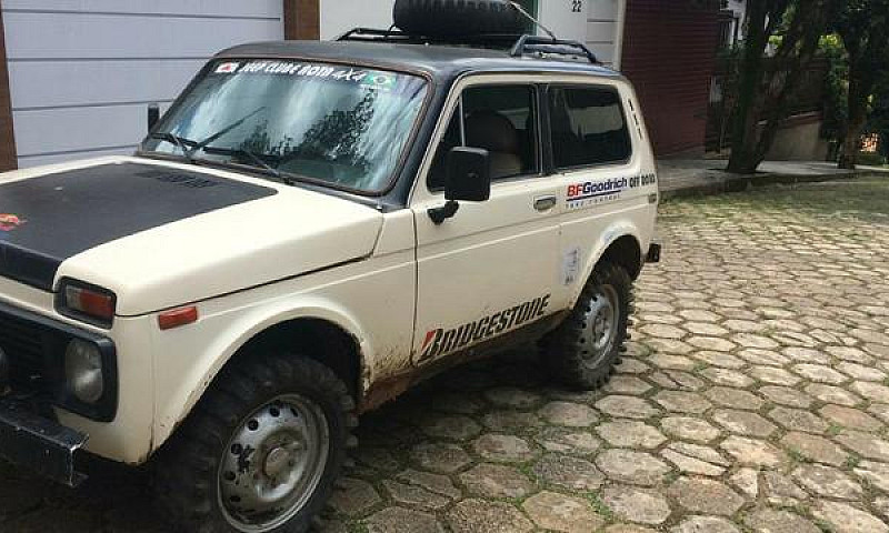 Lada Niva...