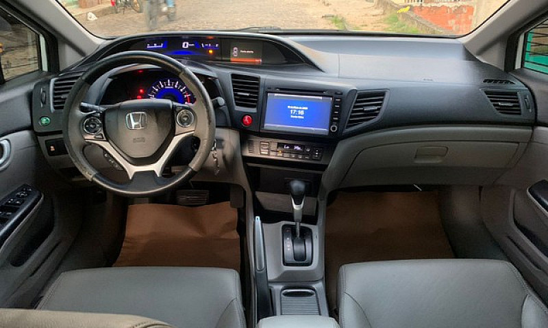 Vendo Honda Civic 20...