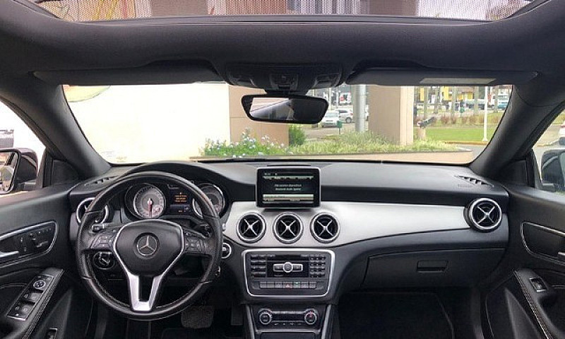 Mercedes-Benz Cla 20...