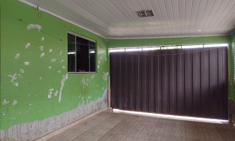 Casa De Esquina Qr 2...