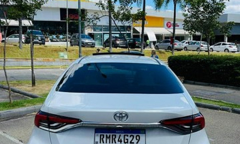 Corolla Altis Premiu...