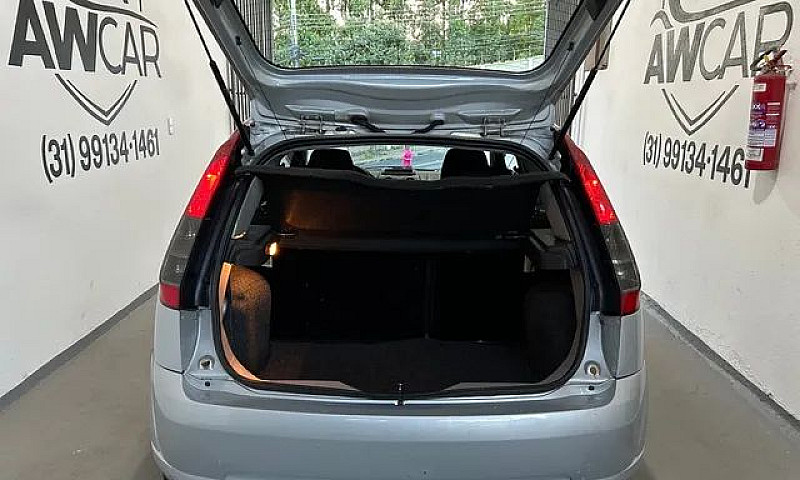 Fiesta Class 1.6 Com...