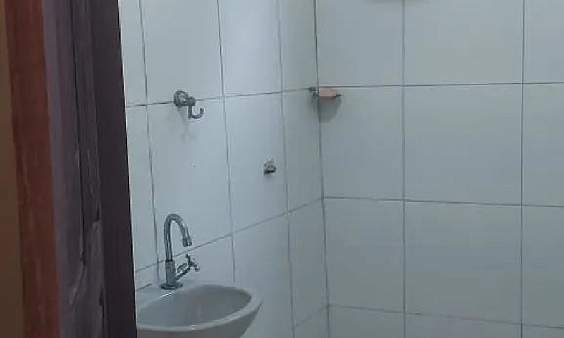 Vendo Casa Com Pisci...