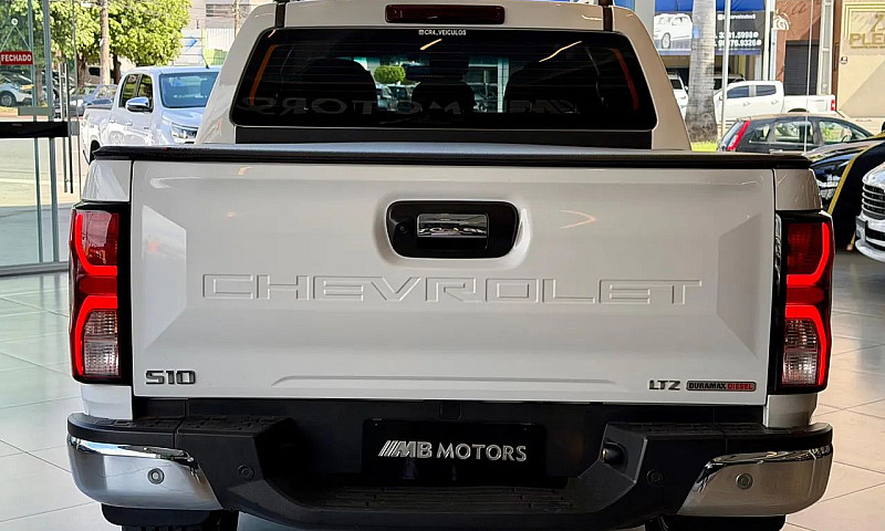 Chevrolet S10 Pick-U...