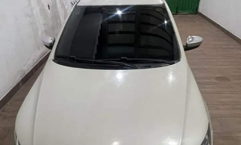 Volkswagen Voyage 1....