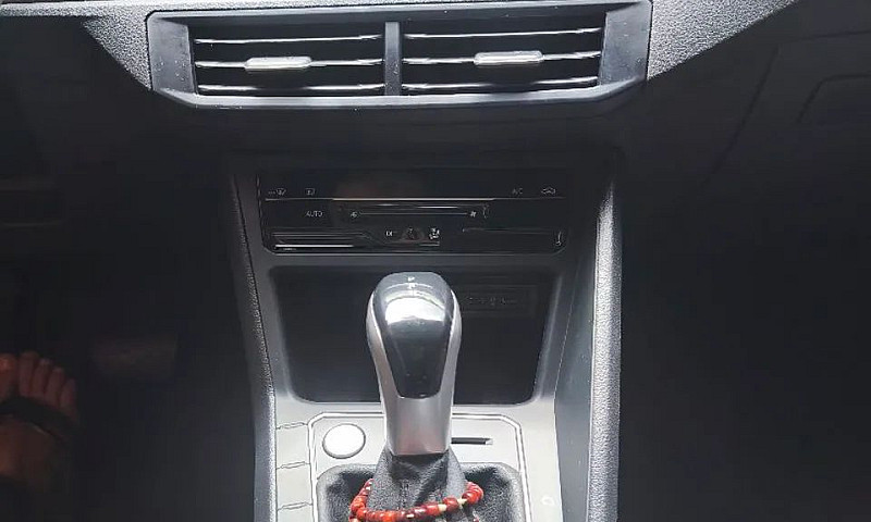 Volkswagen Virtus Hi...