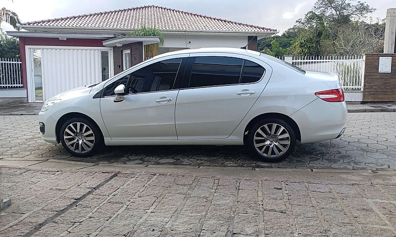 Peugeot 408 Sedan Gr...