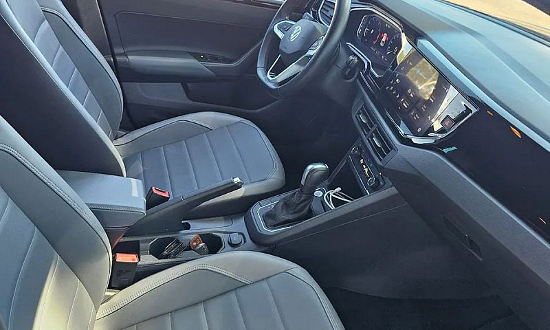 Volkswagen Nivus Hig...