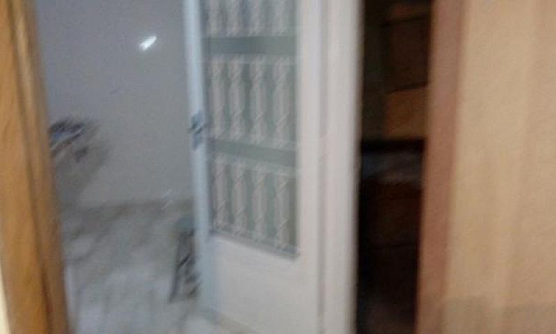 Alugo Casa Fundos No...