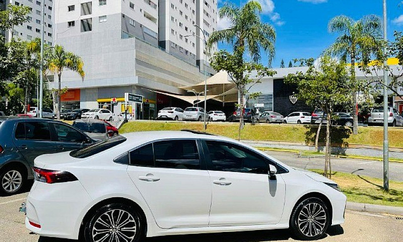 Corolla Altis Premiu...